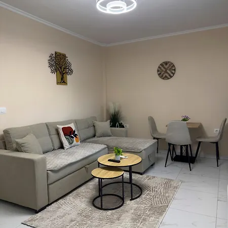 Apartment Cozy Nest - Near Airport & Centre Tirana